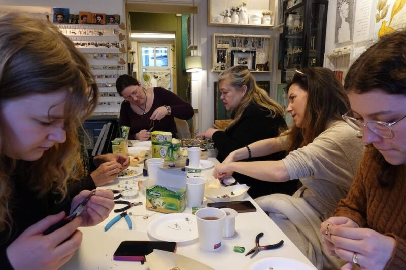 Maral Kunst : Jewelry Bar Experience (Jewelry Making) - Who Will Enjoy the Maral Kunst Jewelry Workshop?