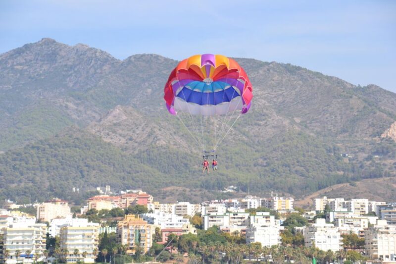Marbella from the heights: Parasailing - Key Points