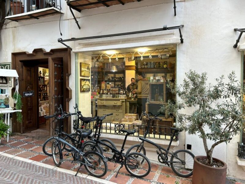 Marbella: Guided Bike Tour with Tapas Tasting and Drinks - Key Points