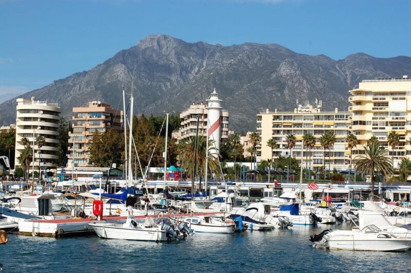 Marbella: Old Town Private Walking Tour - Key Points