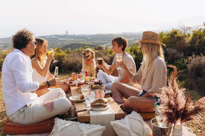 Marbella: Private Luxury Pop-Up Picnic - Marbella: Private Luxury Pop-Up Picnic – An Exclusive 2-Hour Experience