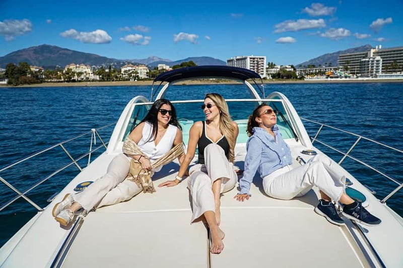 Marbella: shared cruise 2-4 hours on luxury yacht Targa 37 or Targa 48 - All-Inclusive Experience with Drinks and Snacks