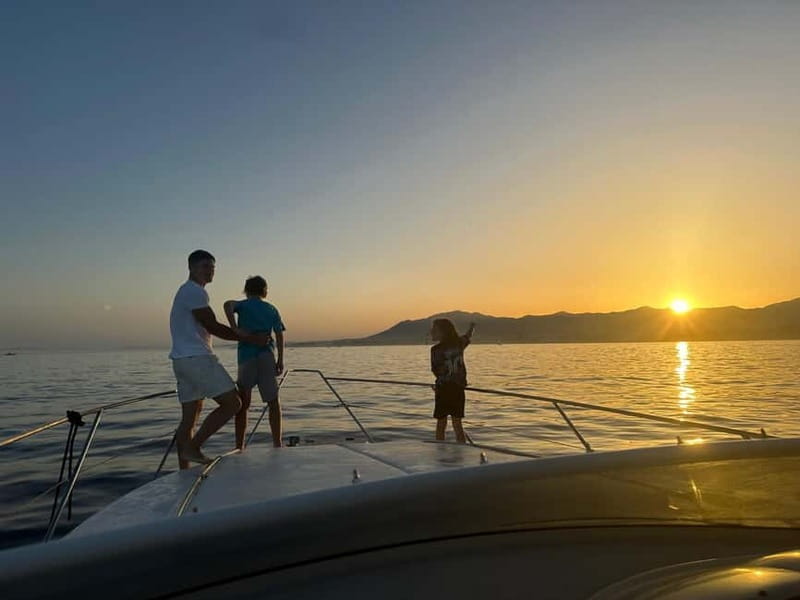 Marbella: Sunset on a Shared Yacht with Cava and Strawberries - Key Points