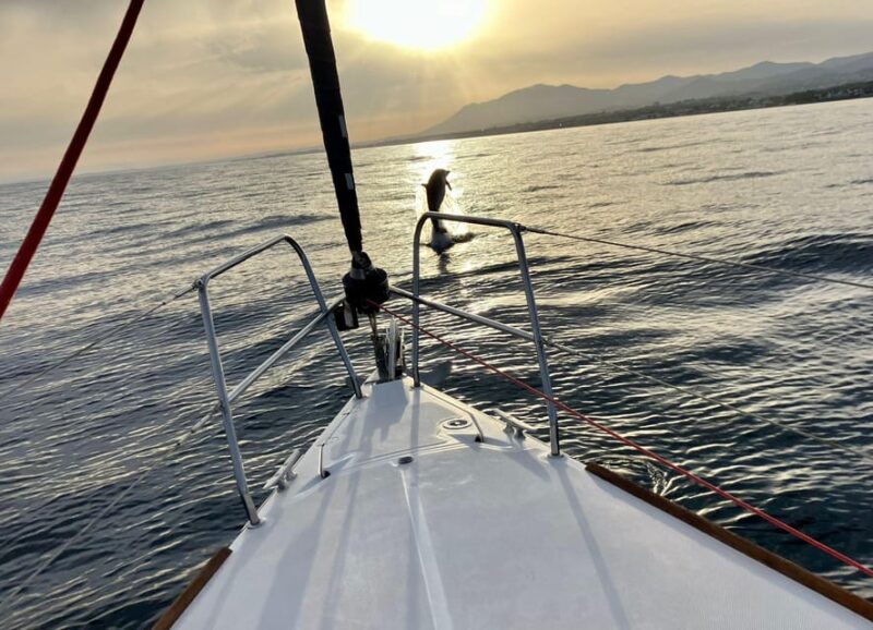 Marbella: sunset sailboat trip Drinks-Snacks,2 hour - Marbella Sunset Sailboat Trip: Drinks and Snacks Included for an Enjoyable 2-Hour Cruise