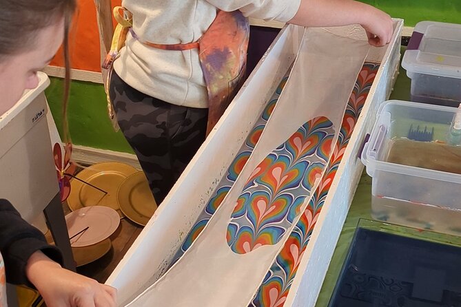 Marbled Silk Scarf, Trucker Hat, Sketchbook or 4 Pieces of Paper - Meeting Point and Group Size for the Marbling Class