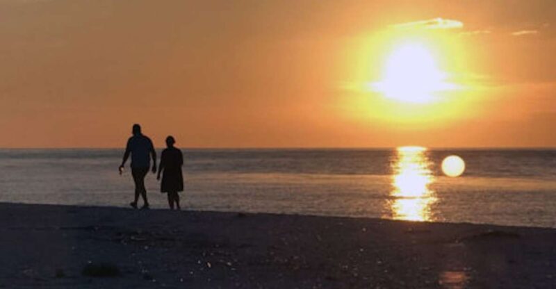 Marco Island: Sunset Boat Tour - What Makes the Sunset Boat Tour Stand Out