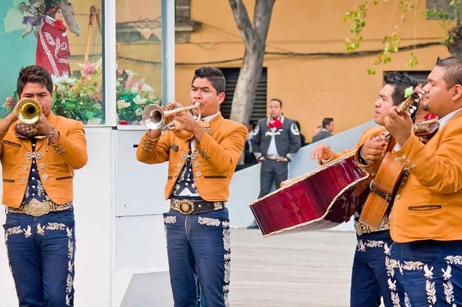 Mariachi Night in Garibaldi and Dinner at Bellini - Highlights of the Night: Music, Views, and Cuisine