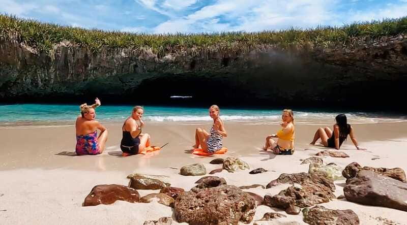 Marietas Islands and its Hidden Beach: Small Groups Tours - The Subwing Experience: Flying Underwater