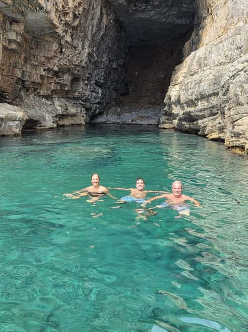 Marina Frapa: 7 Caves Boat Tour with Drinks and Snorkeling - Additional Stops and Free Time at Kolocep