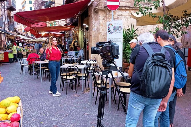 Markets and monuments: walking tour and street food in Palermo - Visiting the Iconic Palermo Cathedral