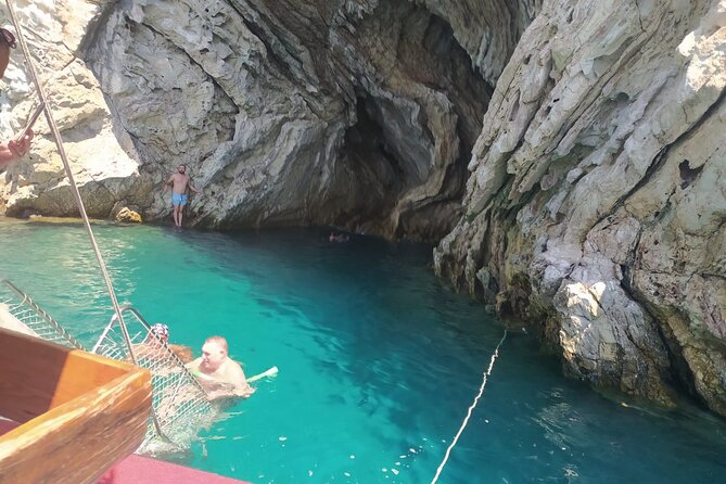 Marmaris and Icmeler Private Full-Day Boat Trip with Lunch - Food and Drinks: Homemade and Satisfying