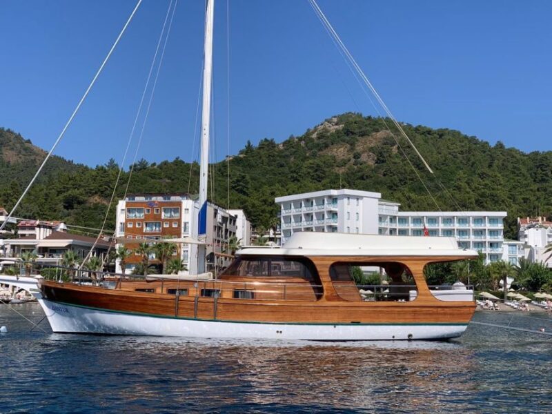 Marmaris & Icmeler Private Sunset Dinner Cruise - Sunset over Marmaris: Capturing Breathtaking Views