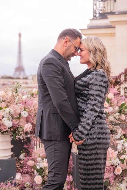 Marriage Proposal in Paris + Photographer 1h-Proposal agency - The Role of the Personal Butler in Crafting the Moment