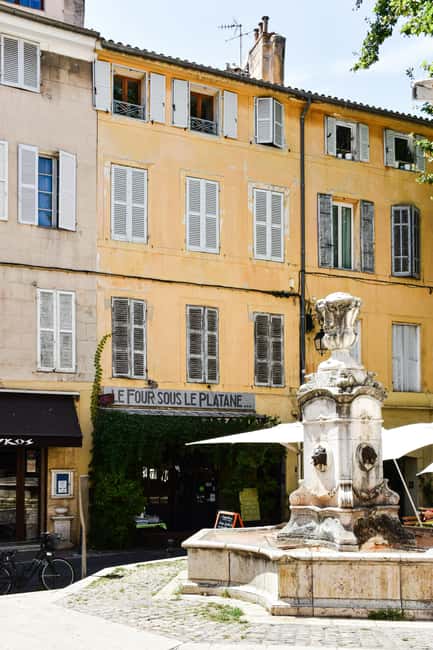 Marseille: Aix-en-Provence and Cassis Shore Excursion - Exploring Cassis Picturesque Port and Seafront