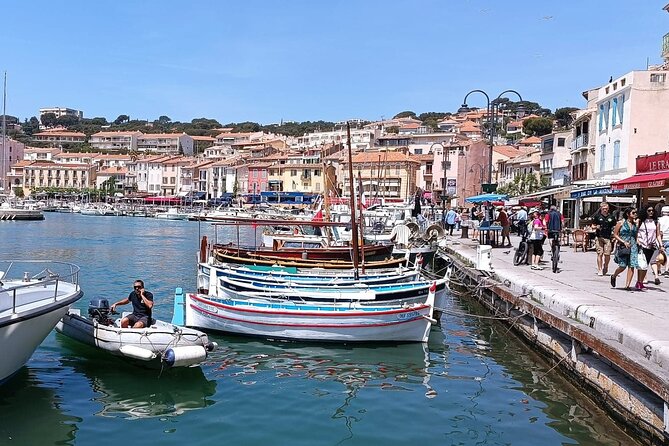 Marseille and Cassis Private Full-Day Tour - Cruise to the Calanques and Turquoise Waters