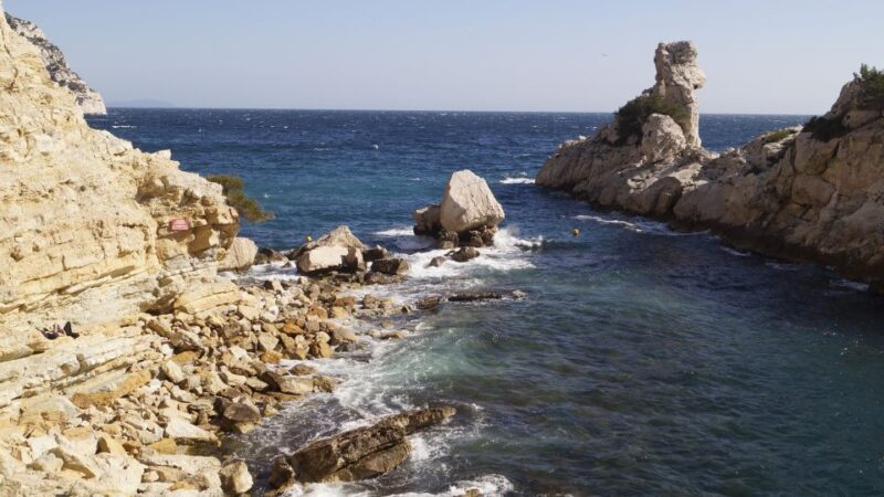 Marseille: Calanques National Park Guided Hike with Picnic - The Challenge and Physical Demands