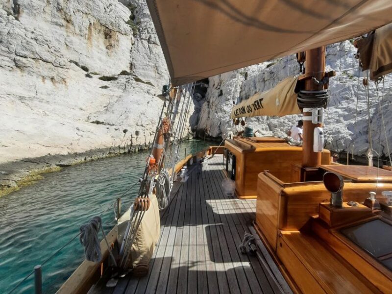 Marseille: Calanques Sailing Day Trip with Lunch and Wine - Safety and Practical Tips for the Trip