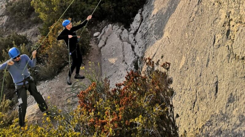 Marseille : Climbing class in the Calanques National Park - Who Will Enjoy the Climbing Class in the Calanques?