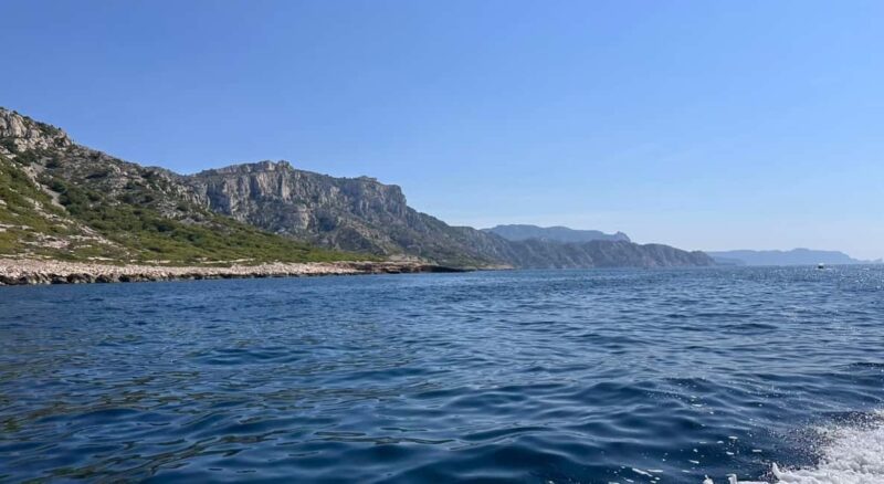 Marseille: Day sailing in the heart of the Calanques with organic lunch and wine - Gourmet Organic Lunch and Local Rosé