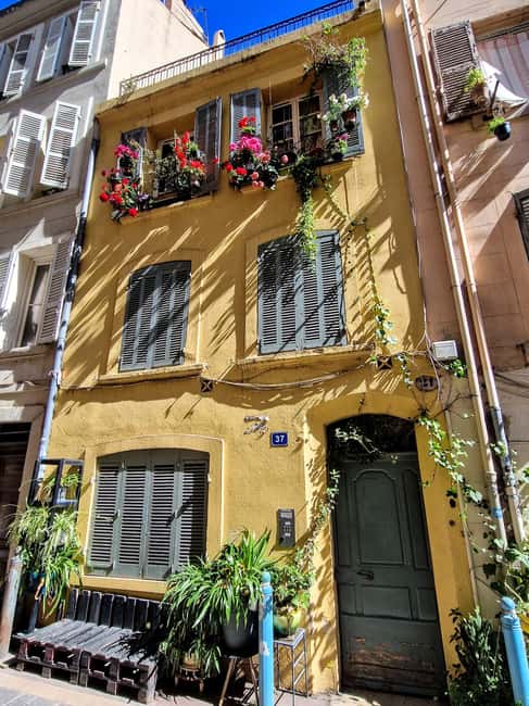 Marseille: découvrir la vieille ville avec un marseillais - Discover Marseilles Old Town with a Local Guide for $30