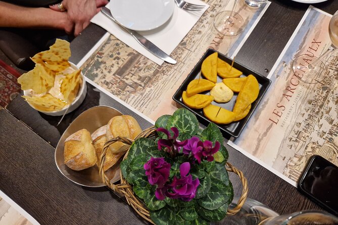 Marseille Food Tour  Full Meal of Local Tastes by Do Eat Better - The Inclusion of Rosé Wine from Local Vineyards