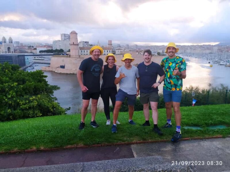 Marseille: Highlights walking tour - Discovering the Neighborhoods of Endoume and Bompard