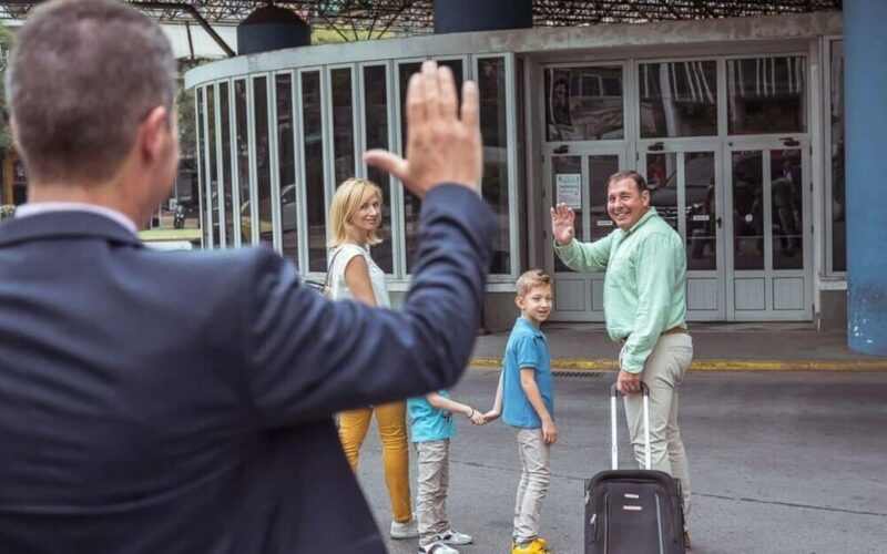 Marseille: Les Baux & Saint-Rémy Tour - Practical Details: Transport, Flexibility, and Booking