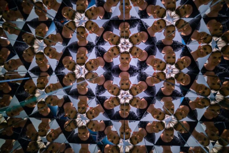 Marseille: Musée de l'Illusion Entry Ticket - Discover the Fascinating World of Optical Illusions in Marseille