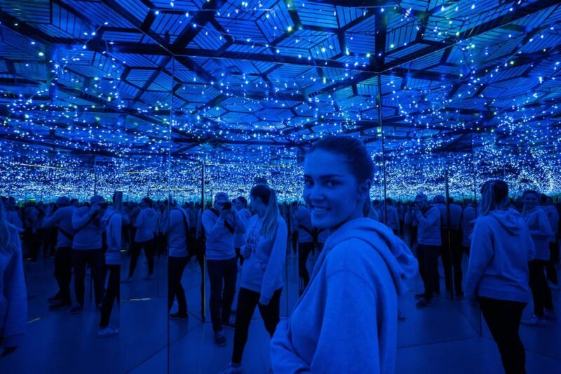 Marseille: Musée de l'Illusion Entry Ticket - Guidance and Explanation in Multiple Languages