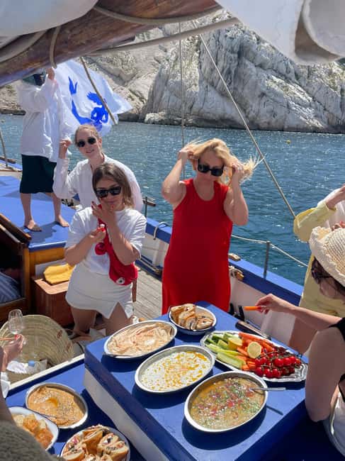 Marseille: Sailing cruise in the calanques, lunch and wine - Discover Marseille’s Calanques on a Traditional Sailing Ship