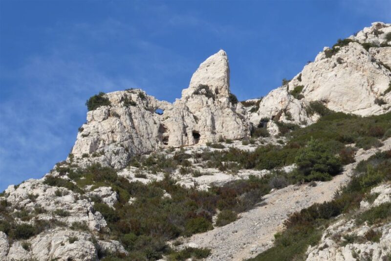 Marseille: Sormiou Calanque Half-Day Hiking Tour w/Swimming - Traversing the Trails to the Calanque de Sormiou