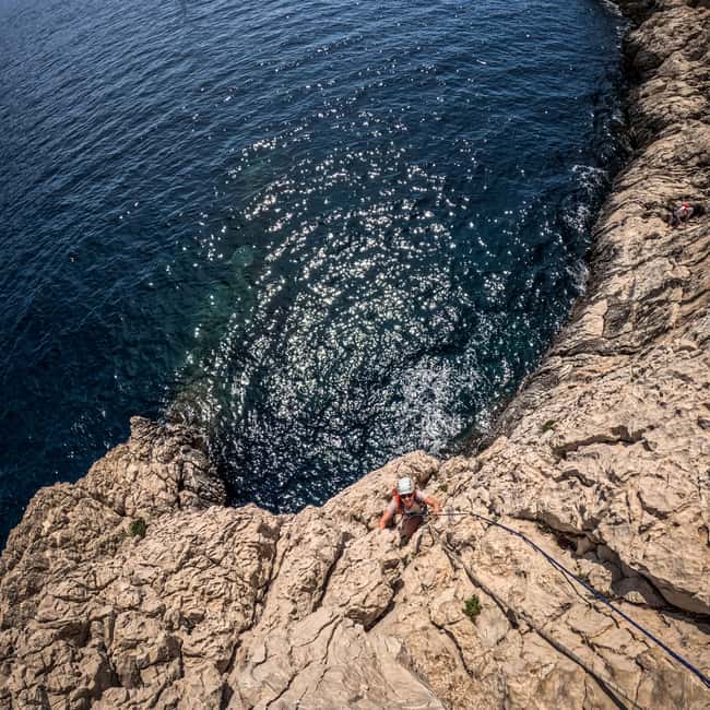 Marseille : Sormiou Via Corda in the Calanques - Level 1 - Physical Requirements and Accessibility Considerations