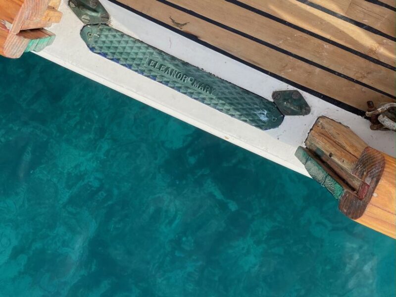 Marseille: Sunset Cruise Cocktail-Dinner in Frioul Islands - Anchoring at a Pretty Cove for Sunset Dining