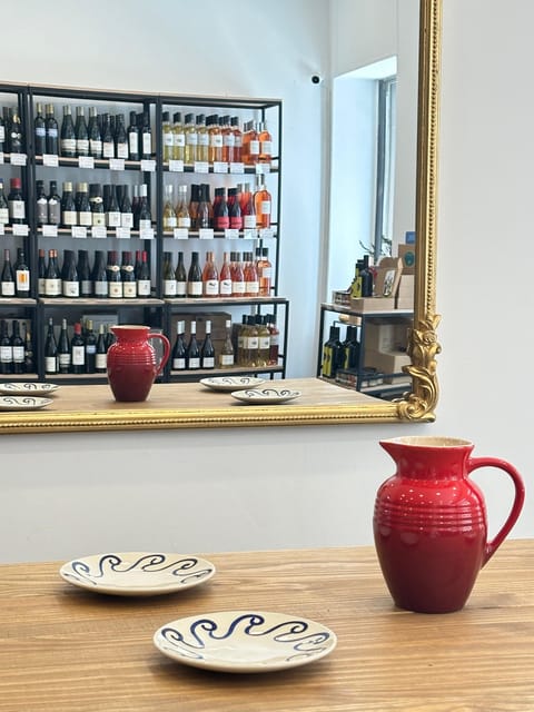 Marseille: Tailored Wine Tasting Experience in Top Wine Shop - Intimate Setting in a Boutique Wine Shop on Rue de la Tour