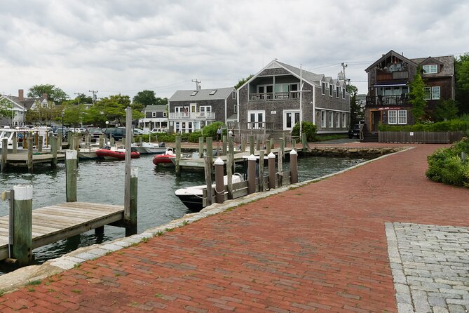 Marthas Vineyard Self-Guided (APP/GPS) Audio Walking Tour - Key Points