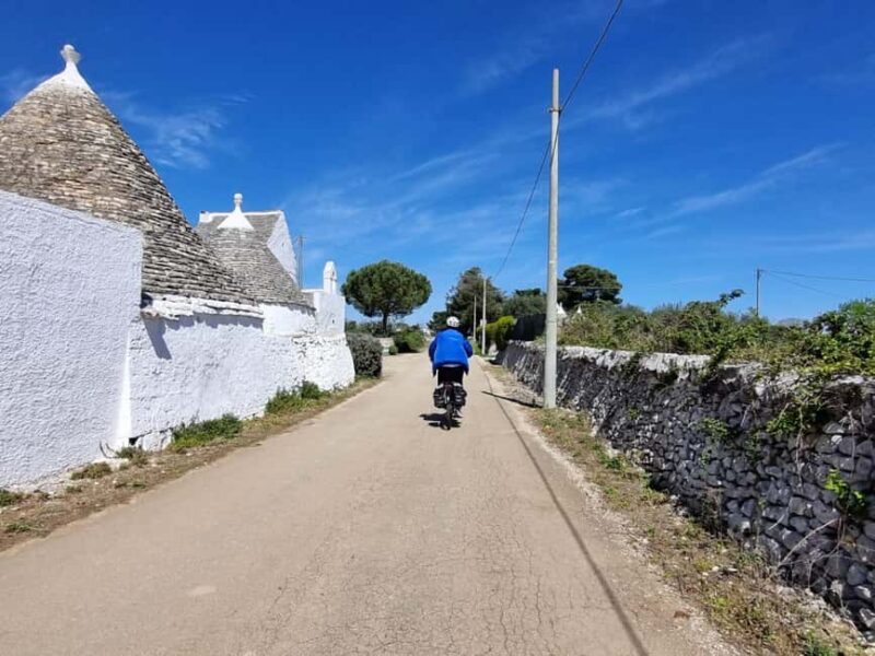 Martina Franca e-bike tour and visit to a breeding - The Guide: Knowledgeable and Friendly