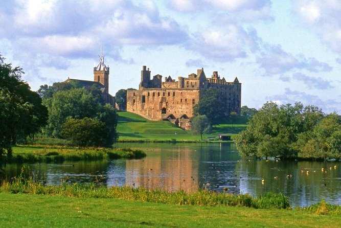 Mary Queen of Scots Luxury Private Tour with Scottish Local - Visiting Linlithgow Palace: Mary’s Birthplace and Historic Pub