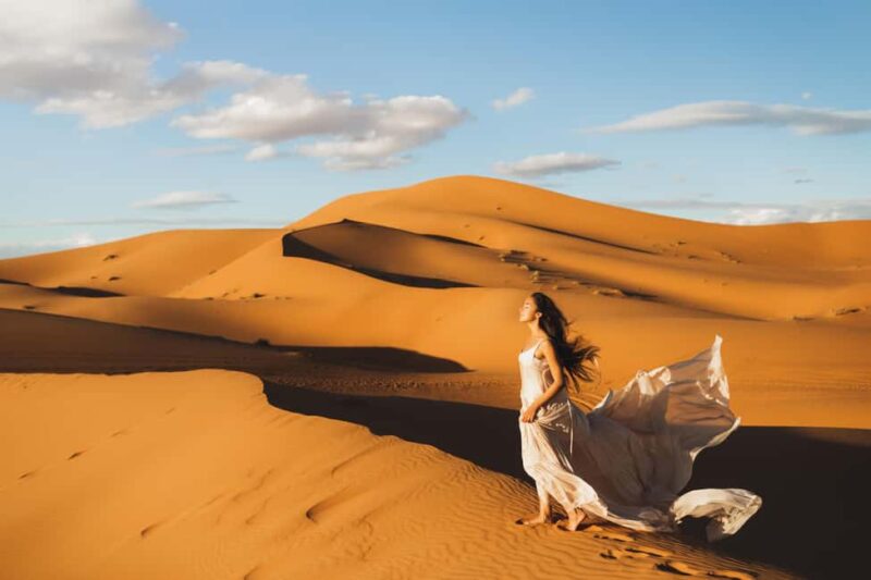 Maspalomas: Flying Dress Photoshoot in Sand Dunes - The Photographer and the Shooting Experience