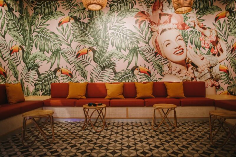 Maspalomas: Holiday World Themed Karaoke Room Rental - Meeting Point and Duration Details