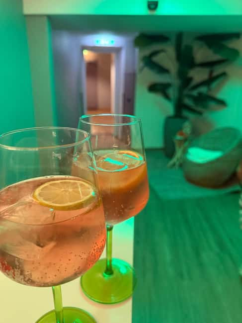 Massage & sauna in Düsseldorf  chill out in the boutique spa - Massage Choices: From Classic to Exotic Treatments