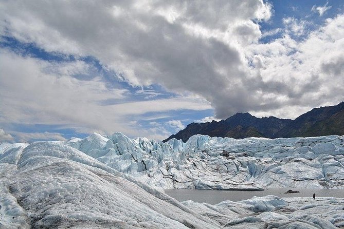 Matanuska Glacier Summer Tour - Lunch with Glacier Views at a Local Eatery