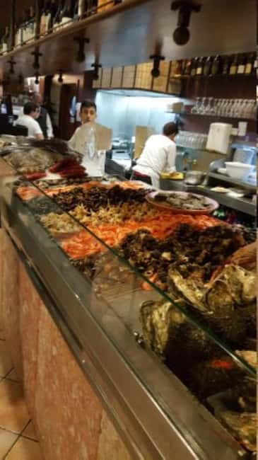 Matosinhos: A Gastronomic Experience at a Luxury Seafood Restaurant. - The 2.5-Hour Gourmet Seafood Meal