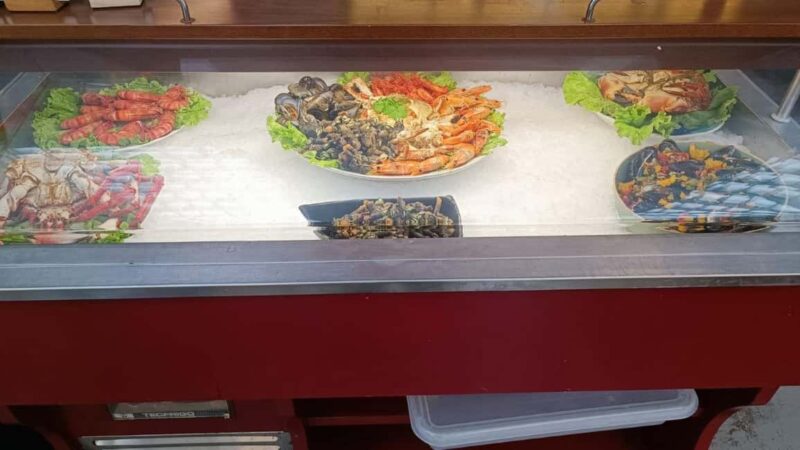 Matosinhos: Have lunch with fresh fish you choose at the market - Authentic Fish Lunch at Matosinhos Market with Select-Your-Fish Experience