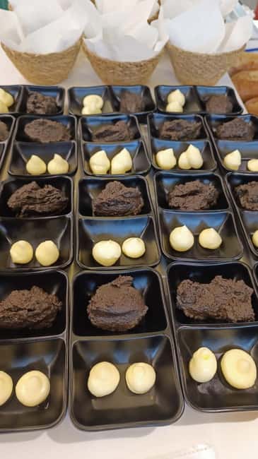 Matosinhos: Have lunch with fresh fish you choose at the market - The Unique Charm of Selecting Fish in a Market Setting