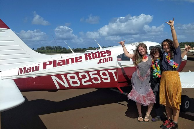 Maui Circle Island-PRIVATE-Air Tour for 2-5: Waterfalls & Lava! - Key Points