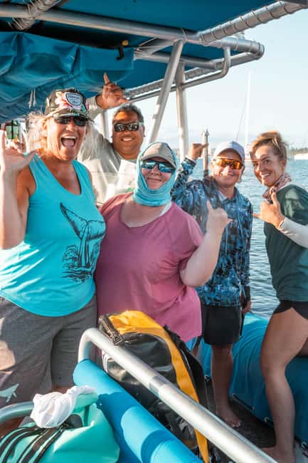 Maui: Eco-Raft Dolphin Watch Tour with Snacks - Snacks and Beverages: Tasty Treats on Board