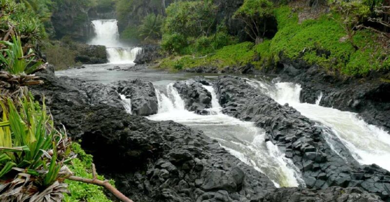 Maui: Full Day Hiking Tour with Lunch - Picnic Lunch and Refreshments on the Trail