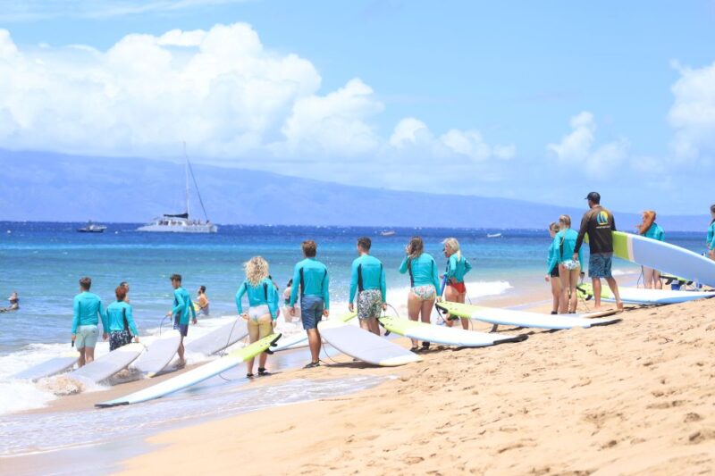 Maui: Group Surf Lesson - Learn to Surf with a Group on Maui at Kaanapali Beach