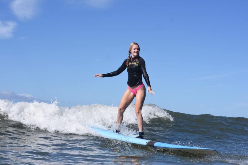 Maui: Surf Lessons for Families, Kids, and Beginners - Convenient Location and On-Site Amenities