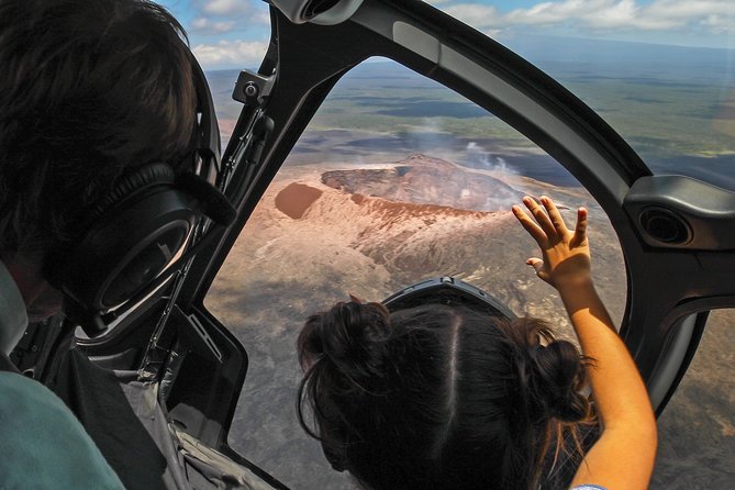 Maui to Big Island : Big Island Volcano Helicopter Tour & Ground Tour - Discover the Stunning Views of Hawaiis Volcanoes and Landmarks on a Full-Day Tour